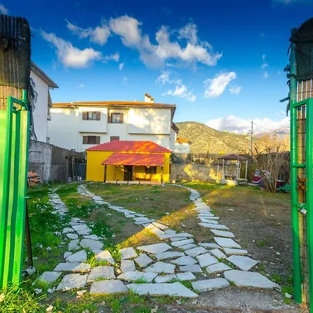 בית נופש Sutralee Beach House *
