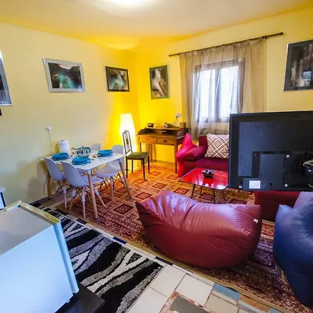 בית נופש Sutralee Beach House *