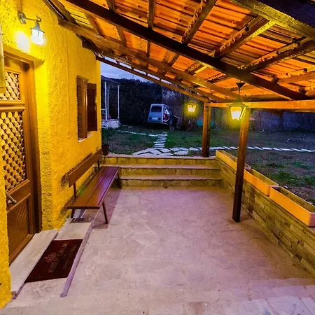 בית נופש Sutralee Beach House אגריה