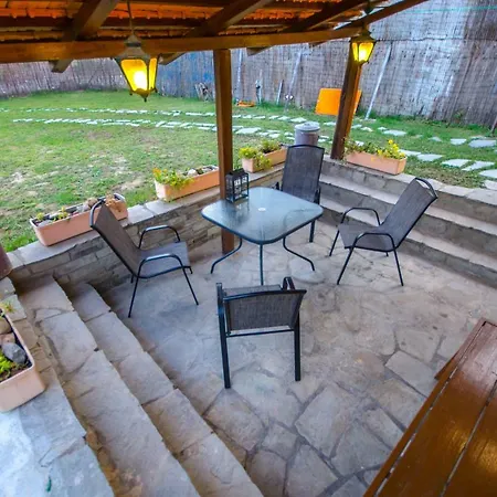 בית נופש Sutralee Beach House *