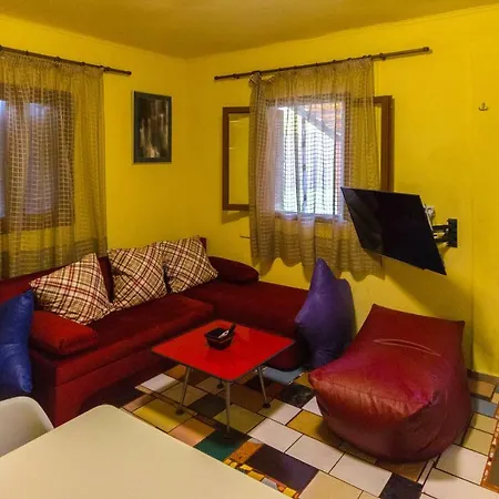 בית נופש Sutralee Beach House *